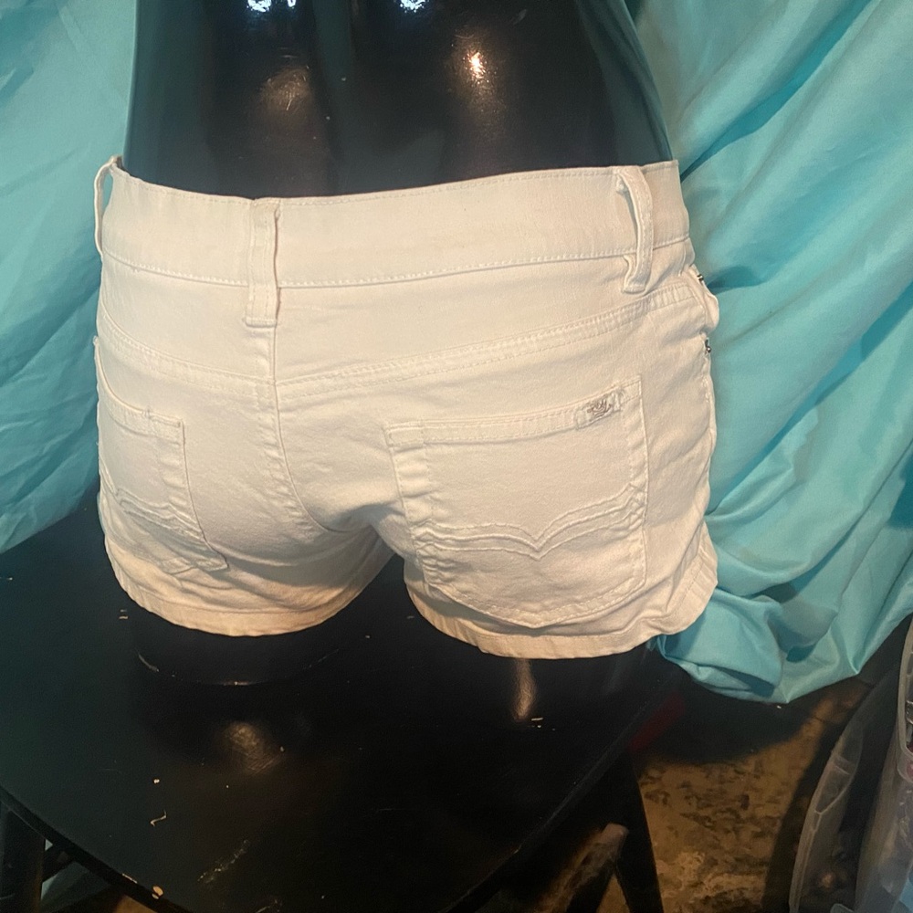 White size 3 Roxy jean shorts